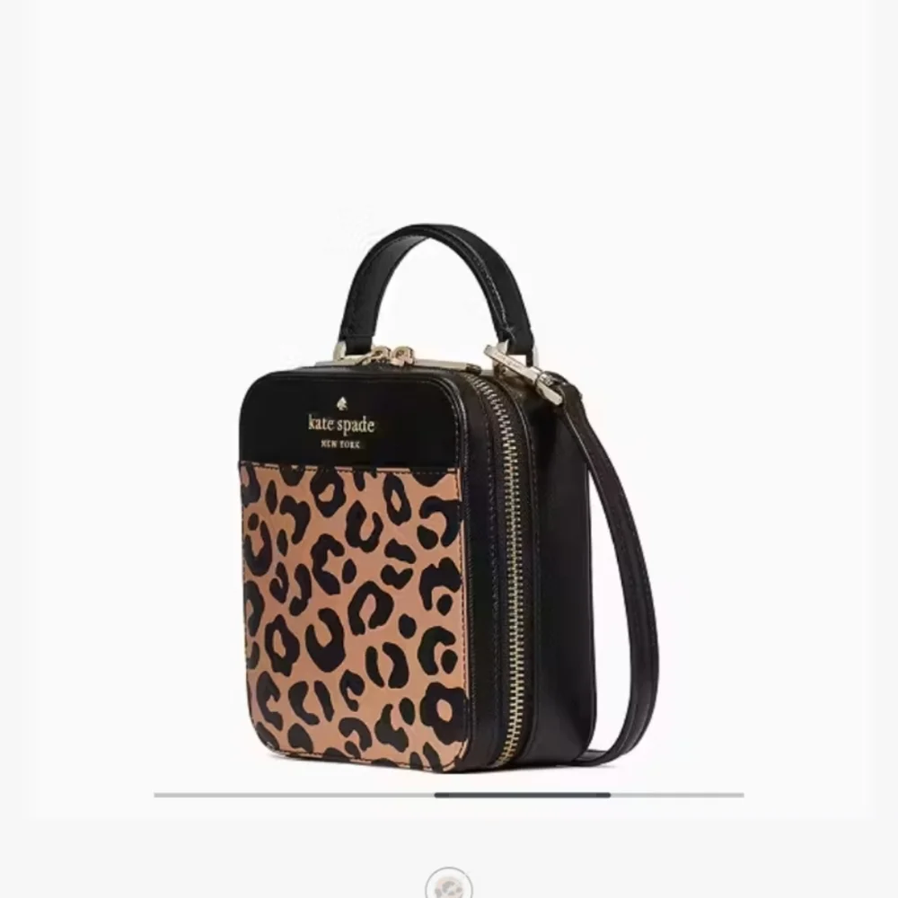 NWT NEW  Kate Spade ♠️ Daisy Graphic Leopard Vanity Crossbody bag Purse